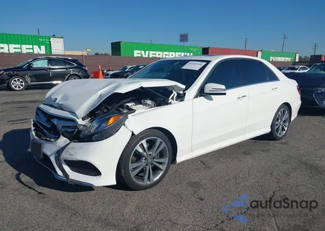 2016 Mercedes-Benz E 350 из США, поврежденный, VIN WDDHF5KB3GB172475